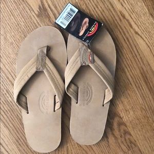 Men’s Rainbows! NWT!!